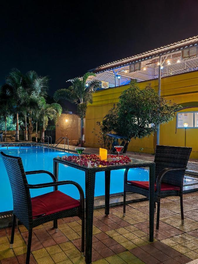 Natures Dreamland Holiday Homes, Igatpuri Buitenkant foto