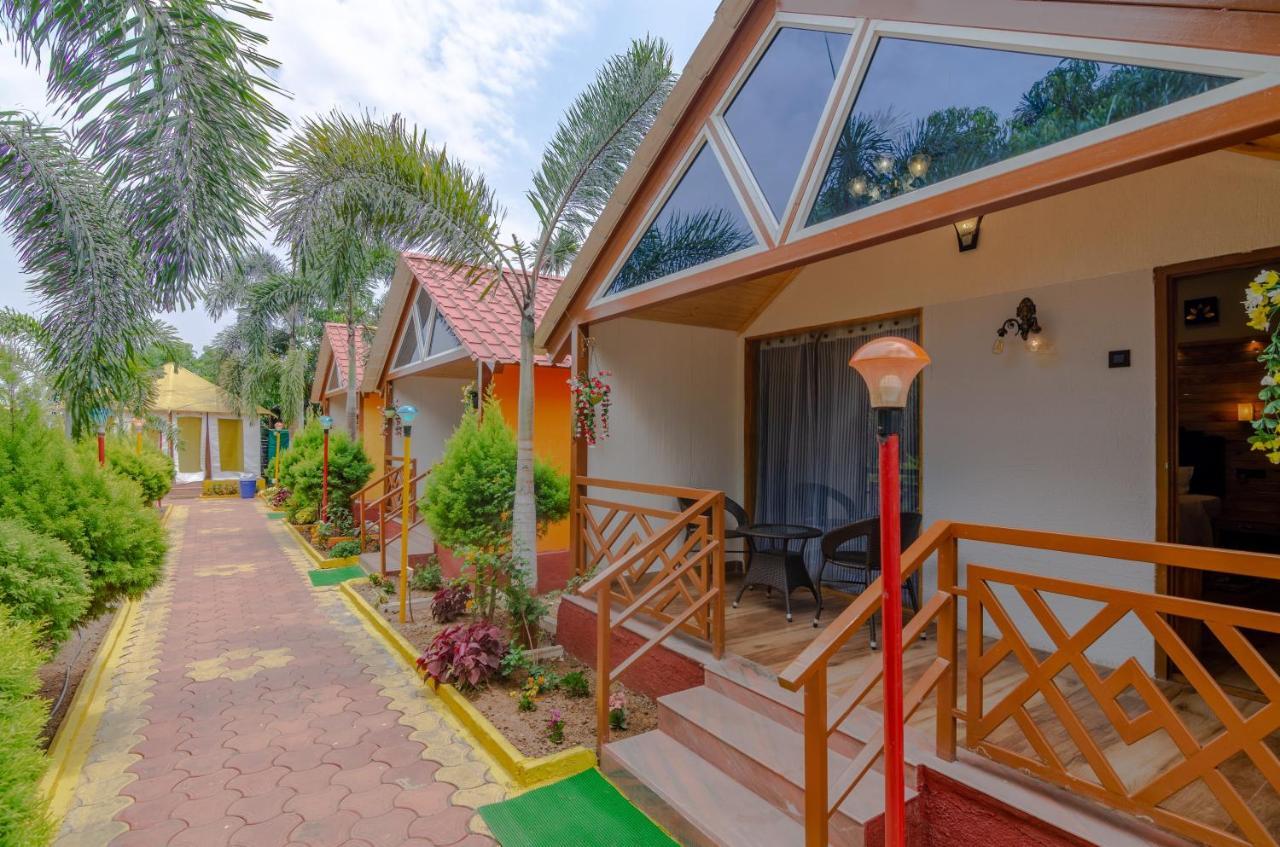 Natures Dreamland Holiday Homes, Igatpuri Buitenkant foto