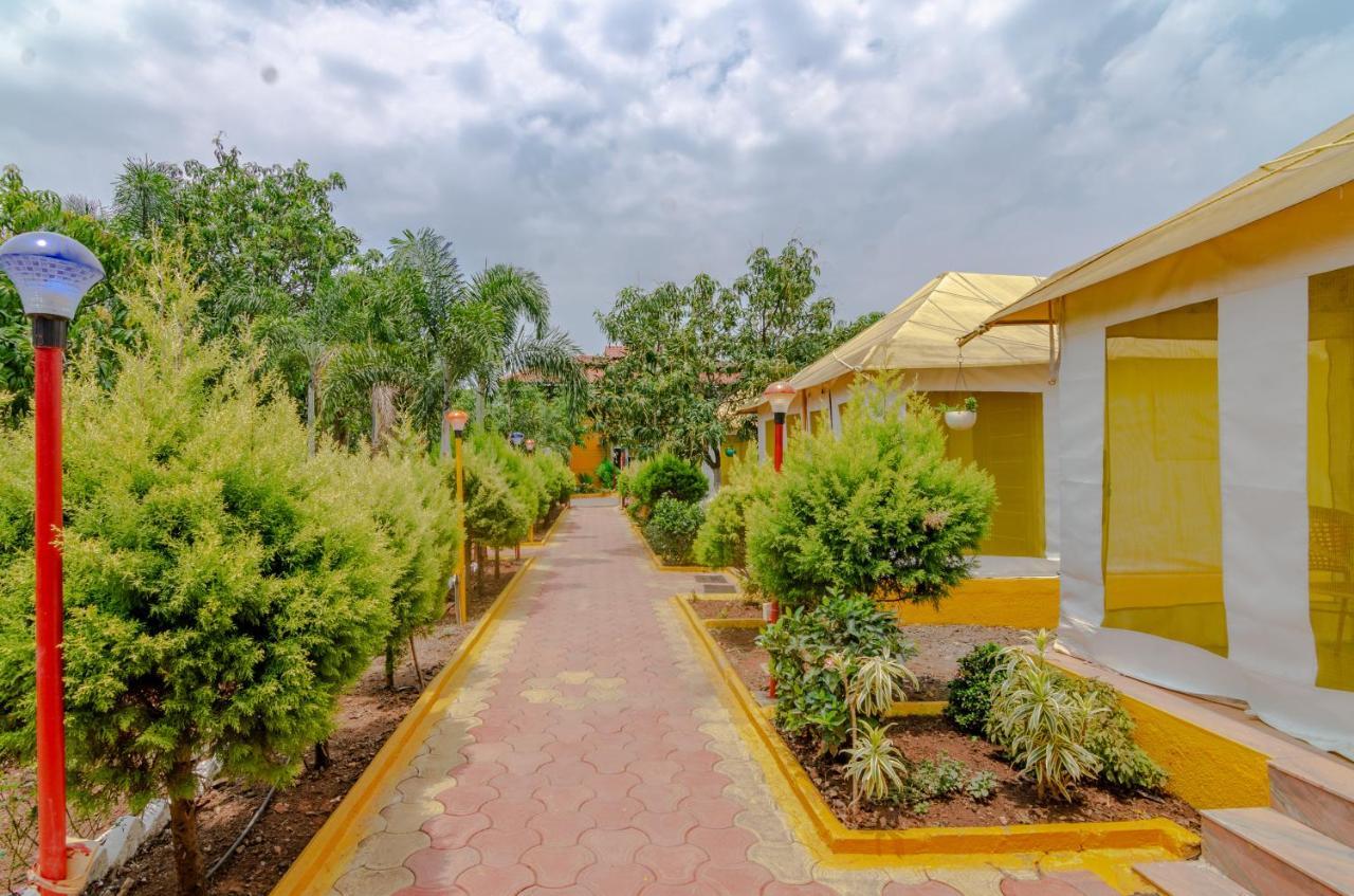 Natures Dreamland Holiday Homes, Igatpuri Buitenkant foto