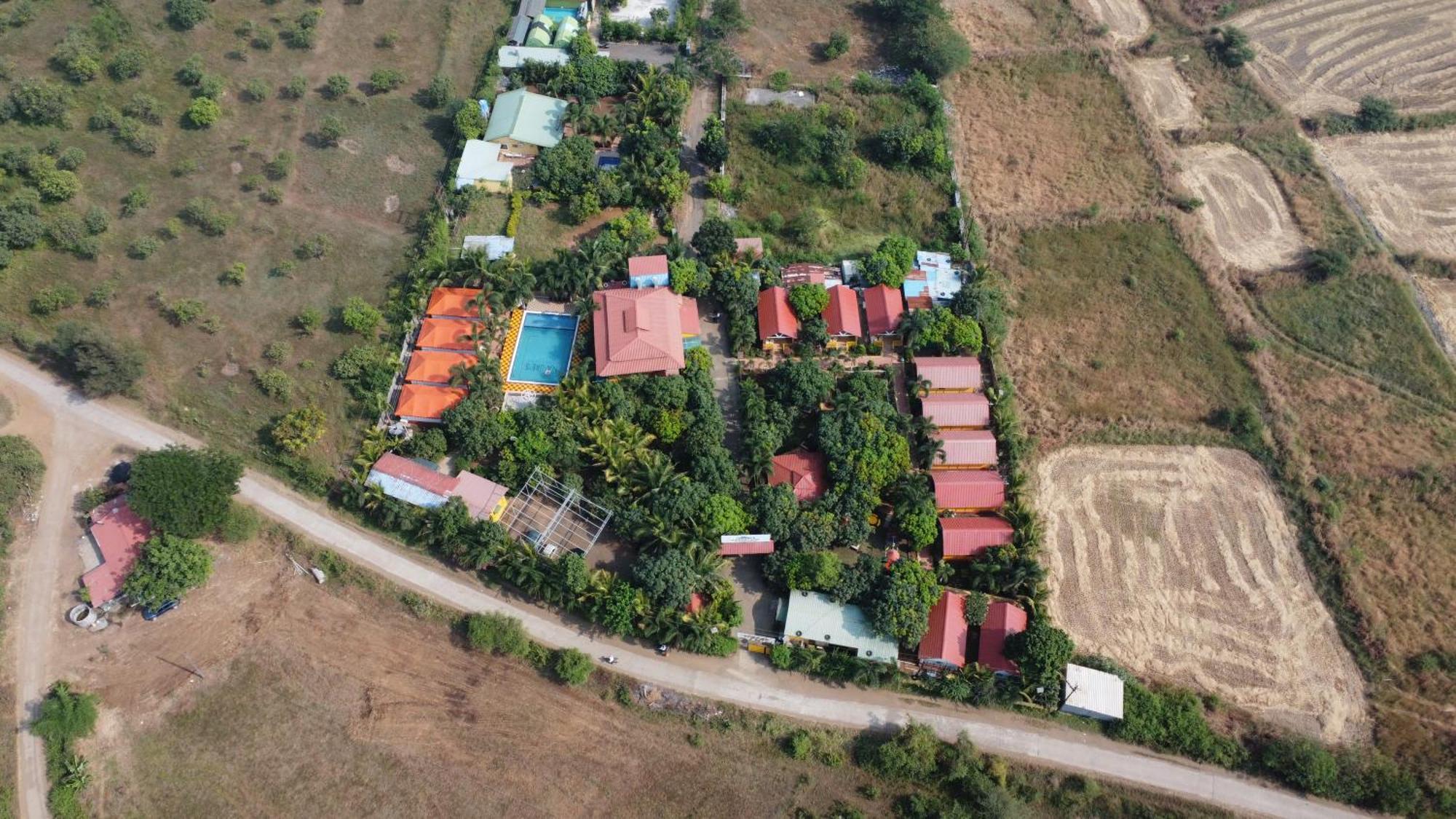 Natures Dreamland Holiday Homes, Igatpuri Buitenkant foto